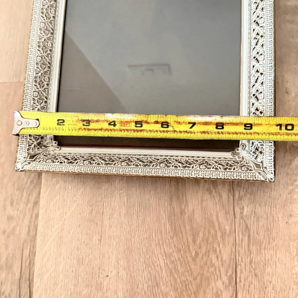 VTG MCM‎ Filigree Ornate White Silver Tone Metal Brass Picture Photo Frame 7”X8”